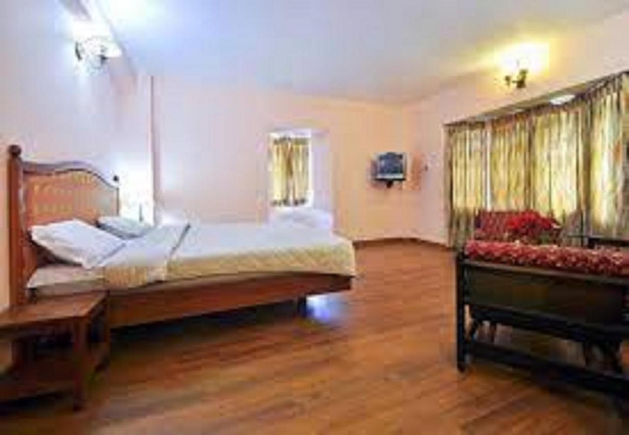 Hotel Blue Bird Ooty Luaran gambar